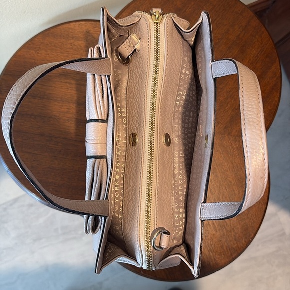 Kate Spade  Satchel  Crossbody bag pebbled leather  pinkish gray  bowfront  EUC - Picture 8 of 16